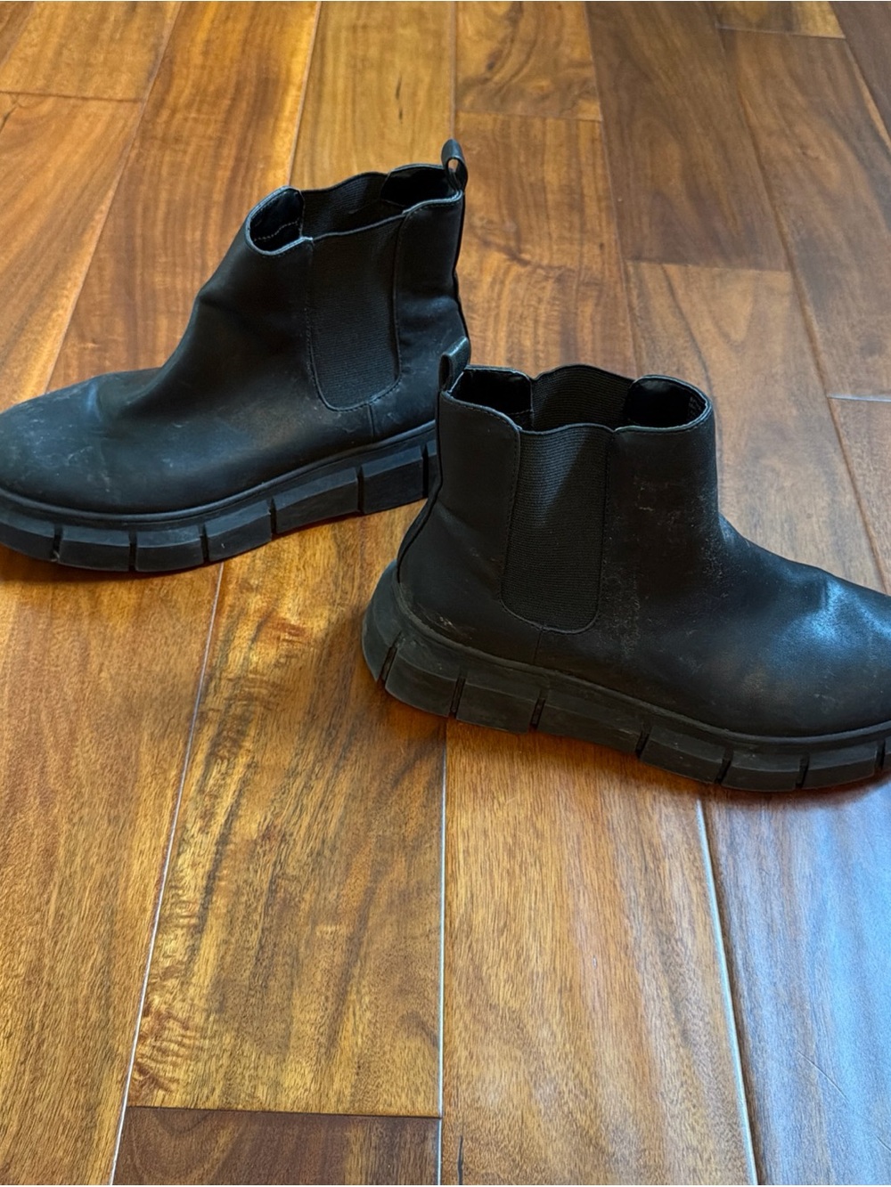 BP Women Black Round Toe Pull On Ankle Chelsea Boots Size 8M - Picture 4 of 7